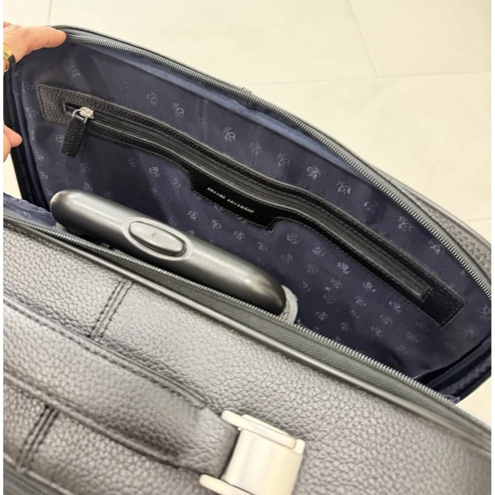 Brooks Brothers Business Case Black Leather Rolling Carry-on 18